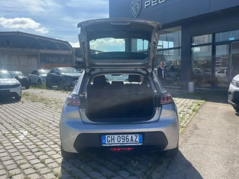 Peugeot 208 usata a Foggia (6)