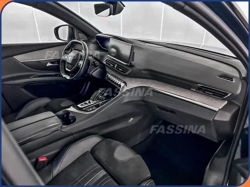 Peugeot 5008 usata a Milano (13)