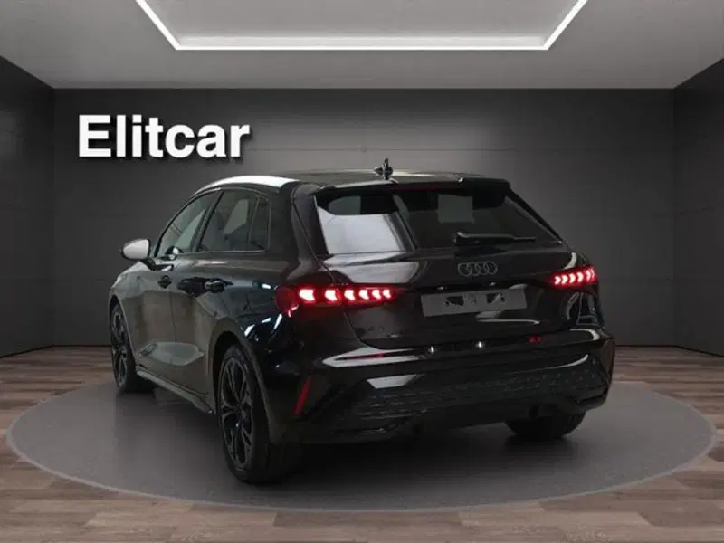 Audi A3 Sportback nuova a Milano (5)