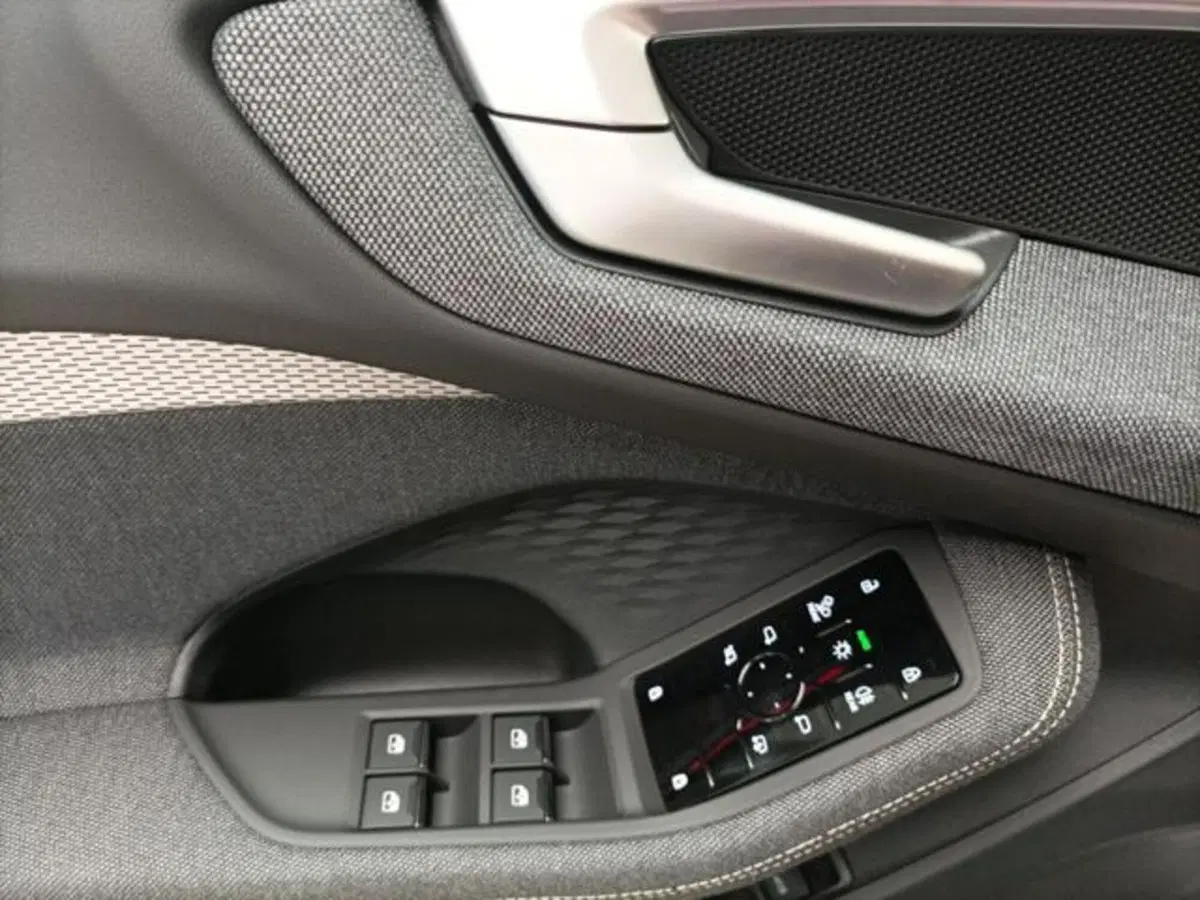 Audi A5 Avant nuova a Milano (13)