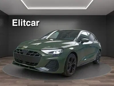 Audi A3 Sportback 35 TFSI S line edition nuova a Magenta