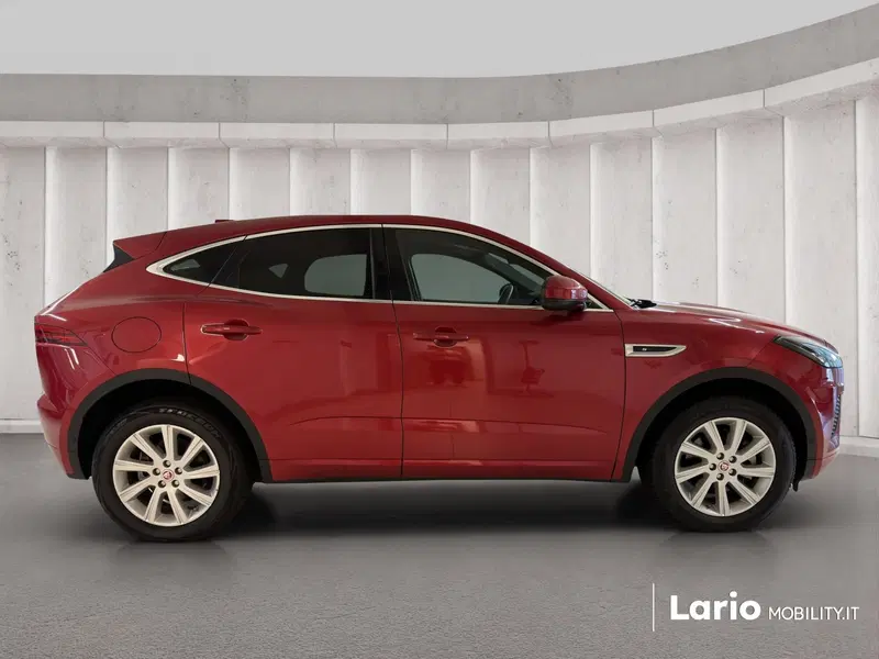 Jaguar E-Pace usata a Milano (6)