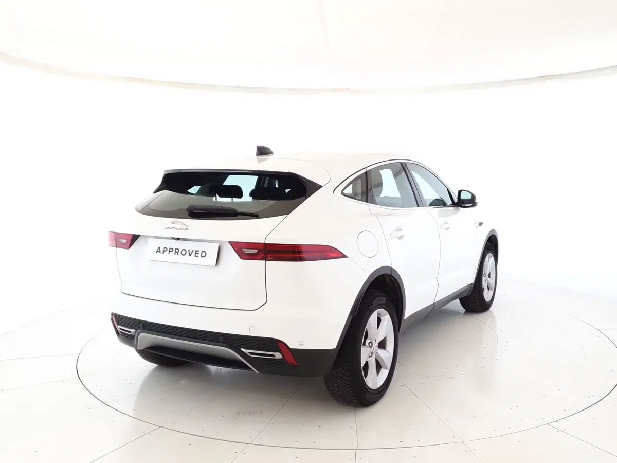 Jaguar E-Pace usata a Monza e Brianza (2)