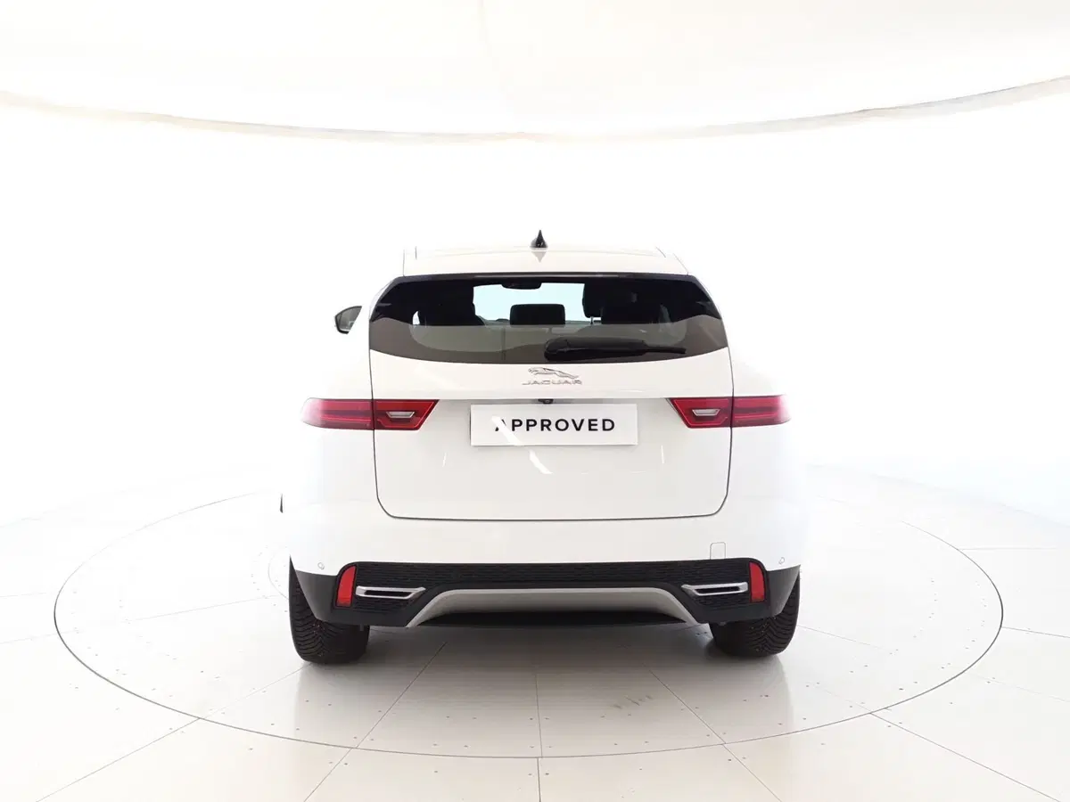 Jaguar E-Pace usata a Monza e Brianza (7)