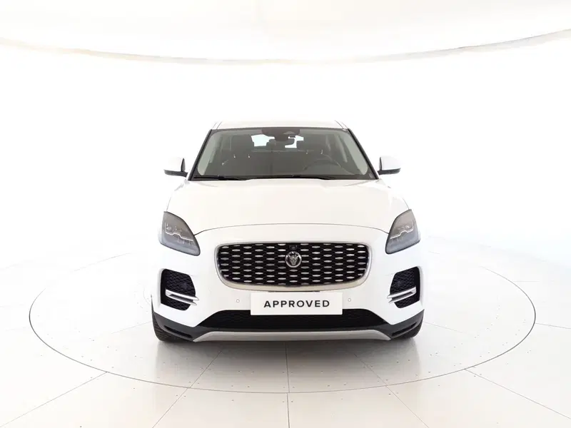Jaguar E-Pace usata a Monza e Brianza (8)