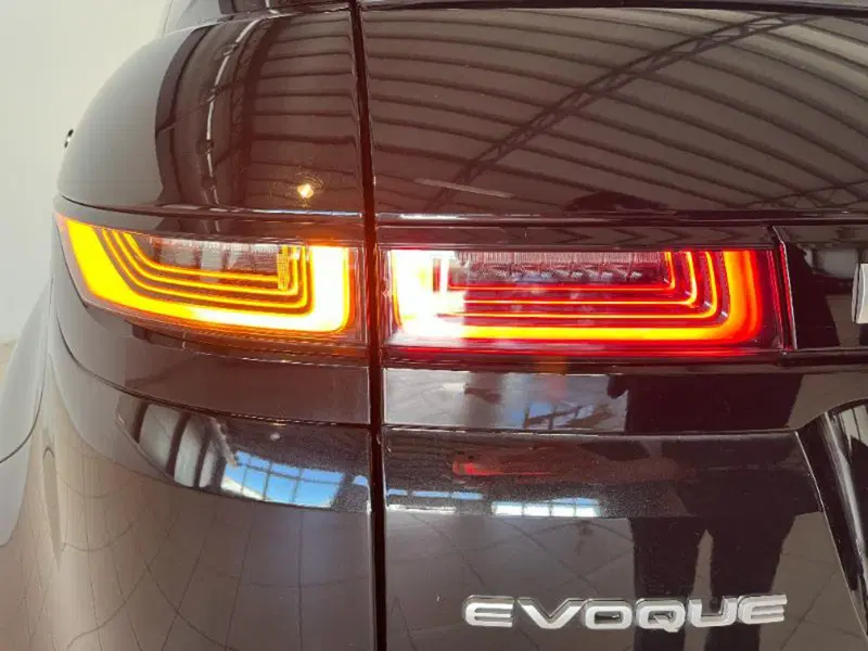 Land Rover Range Rover Evoque usata a Venezia (17)