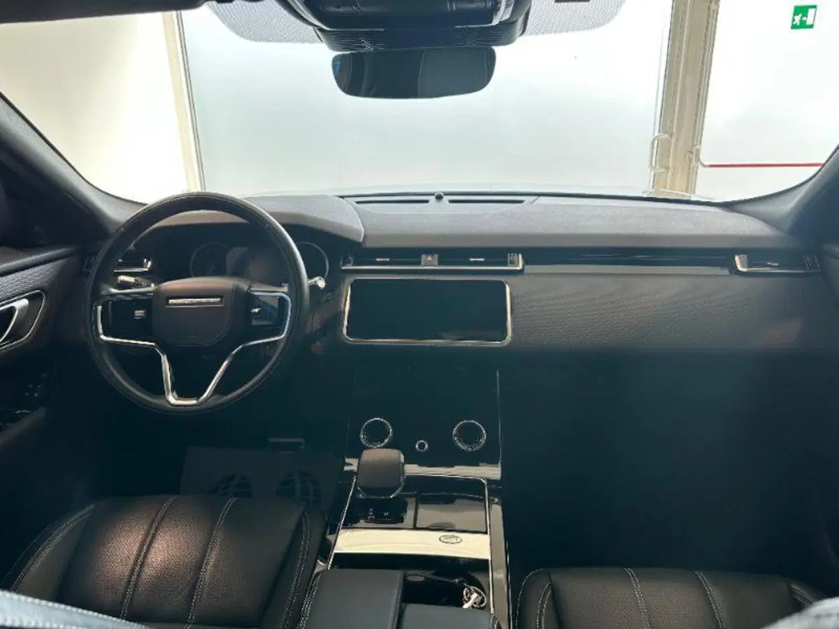 Land Rover Range Rover Velar usata a Venezia (14)