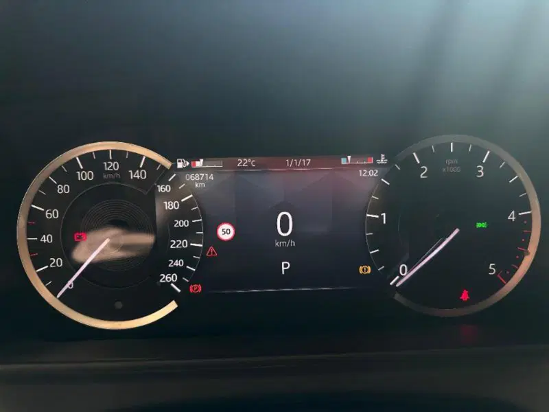 Land Rover Range Rover Velar usata a Venezia (5)