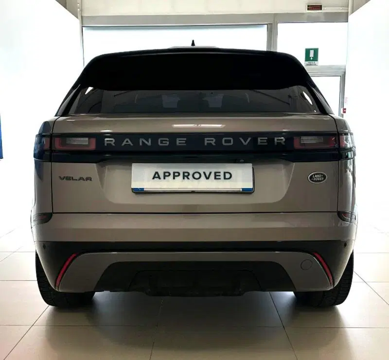 Land Rover Range Rover Velar usata a Venezia (9)
