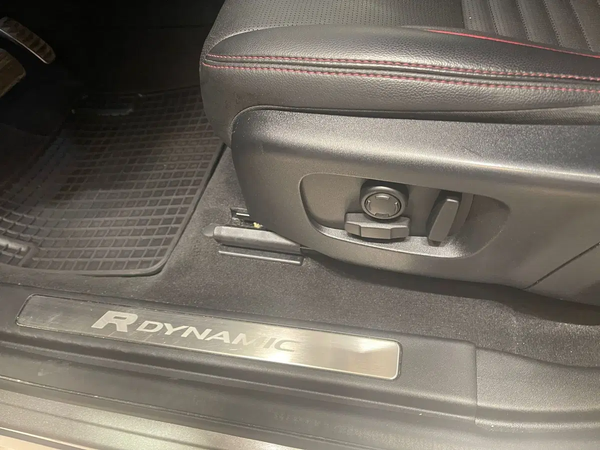 Land Rover Discovery Sport usata a Ascoli Piceno (20)