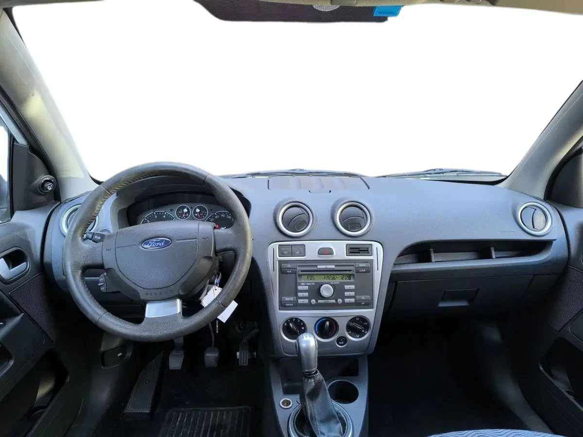 Ford Fusion usata a Udine (11)