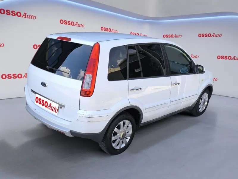 Ford Fusion usata a Udine (3)