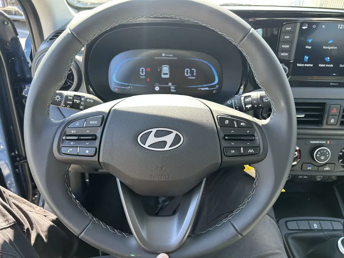 Hyundai i10 nuova a Latina (16)
