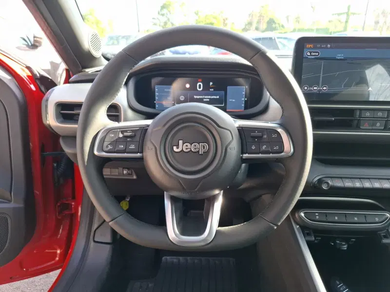 Jeep Avenger nuova a Latina (14)