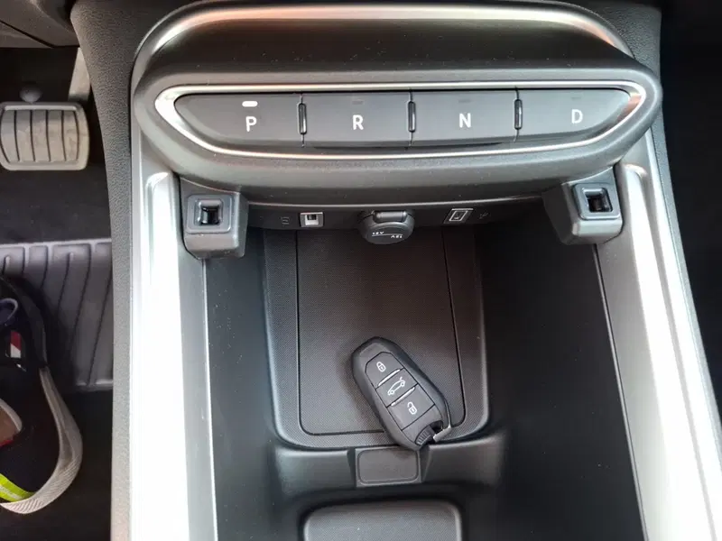 Jeep Avenger nuova a Latina (20)