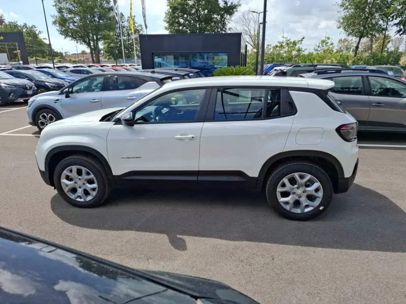 Jeep Avenger nuova a Latina (8)