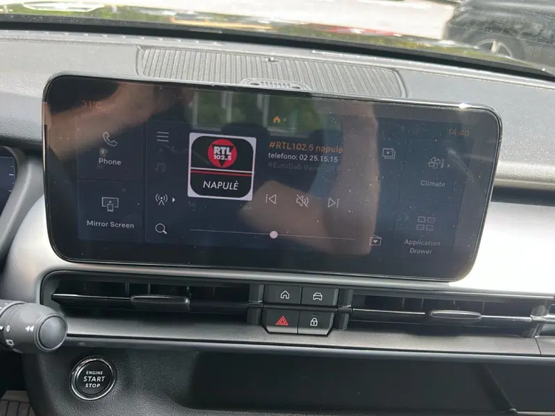Jeep Avenger nuova a Roma (17)