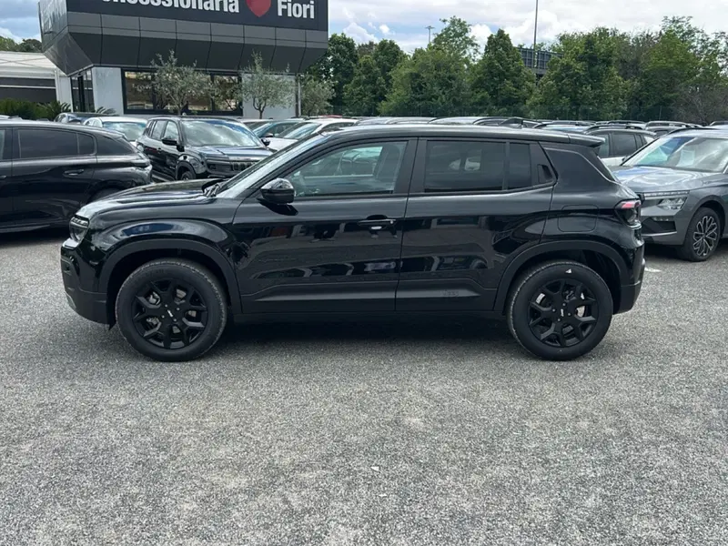 Jeep Avenger nuova a Roma (8)