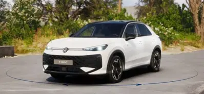Volkswagen T-Roc 1.5 etsi R-Line 150cv dsg nuova a Dormelletto