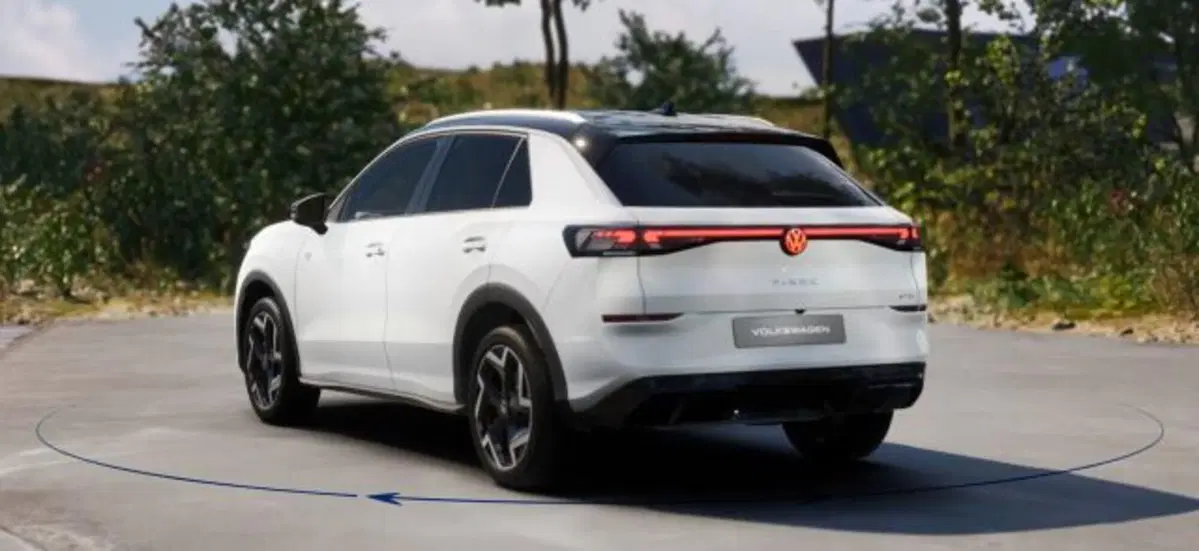 Volkswagen T-Roc nuova a Novara (6)