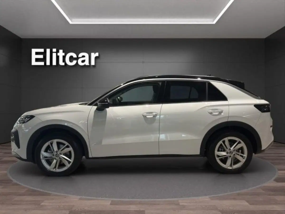 Volkswagen T-Roc nuova a Novara (6)