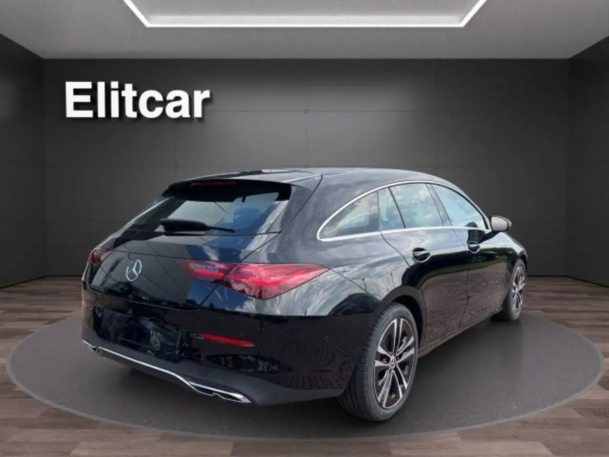 Mercedes-Benz CLA Shooting Brake usata a Novara (6)
