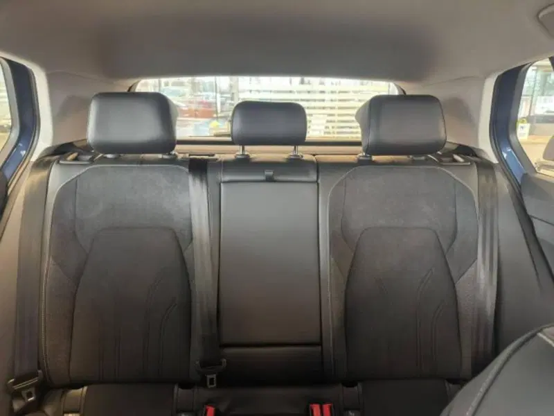 Volkswagen Golf nuova a Novara (14)