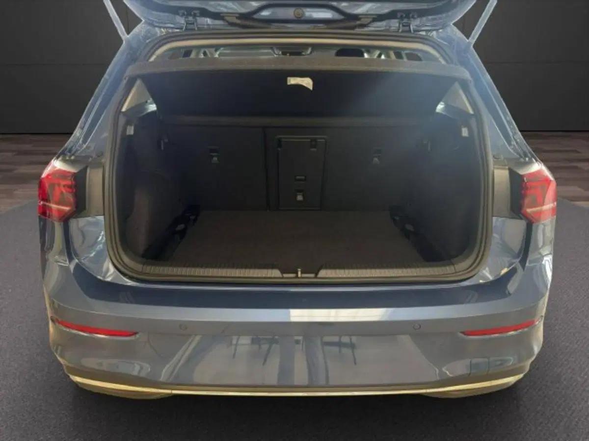 Volkswagen Golf nuova a Novara (18)