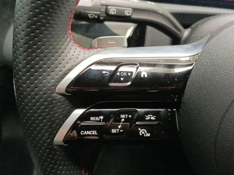 Mercedes-Benz Classe A Sedan usata a Novara (12)