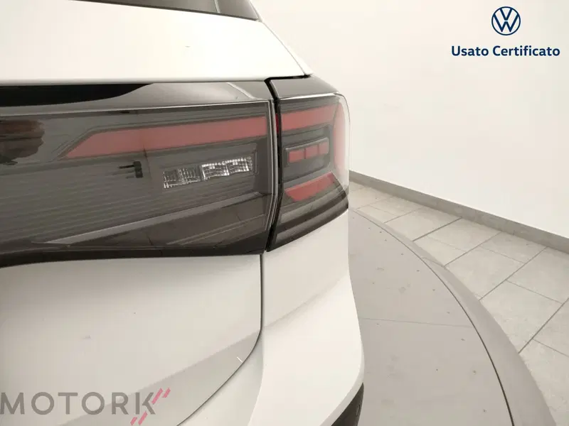 Volkswagen T-Cross nuova a Varese (8)