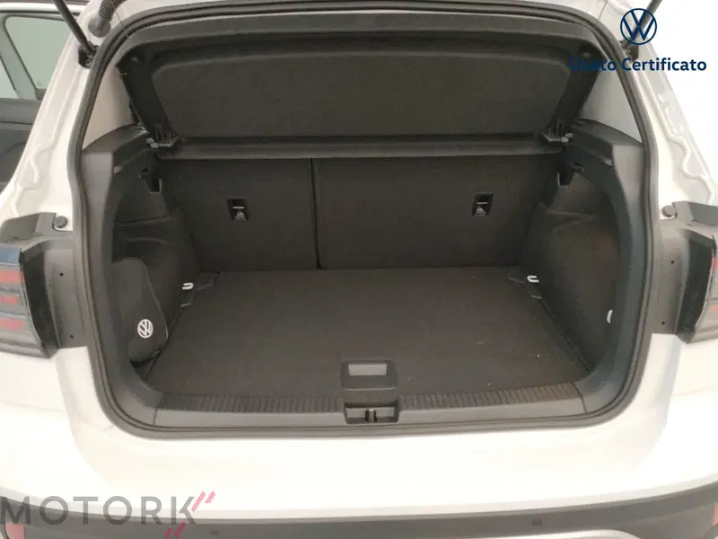 Volkswagen T-Cross nuova a Varese (9)