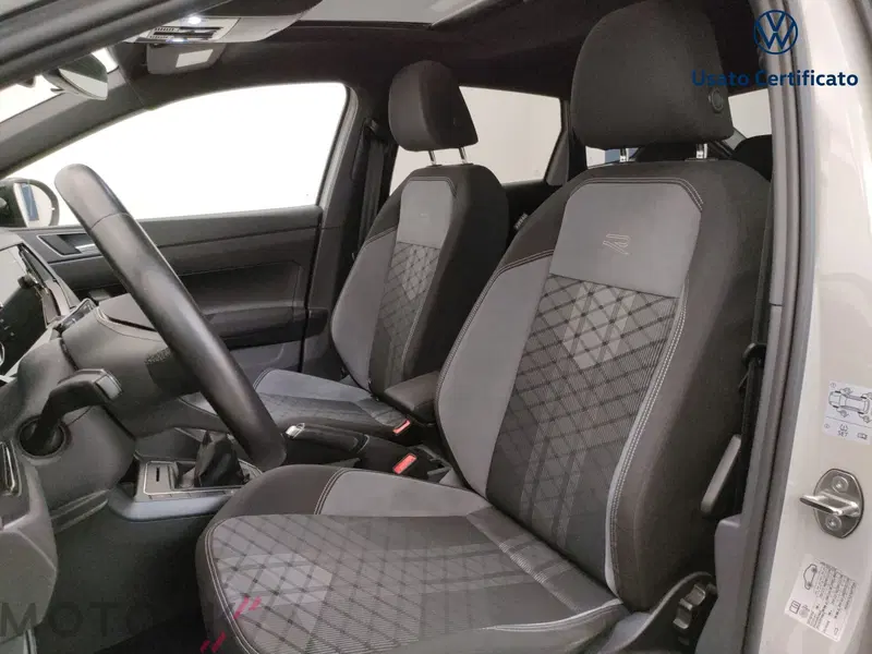 Volkswagen Taigo usata a Varese (10)