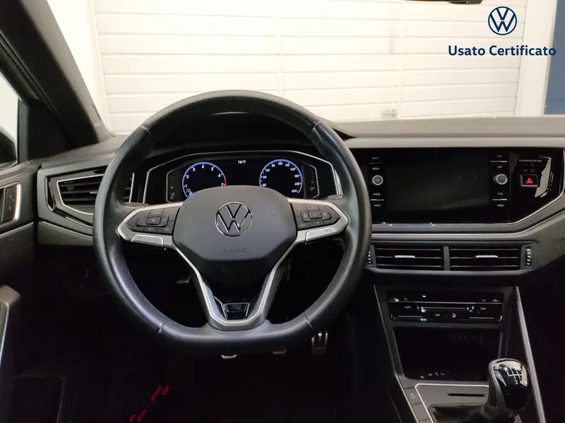 Volkswagen Taigo usata a Varese (11)