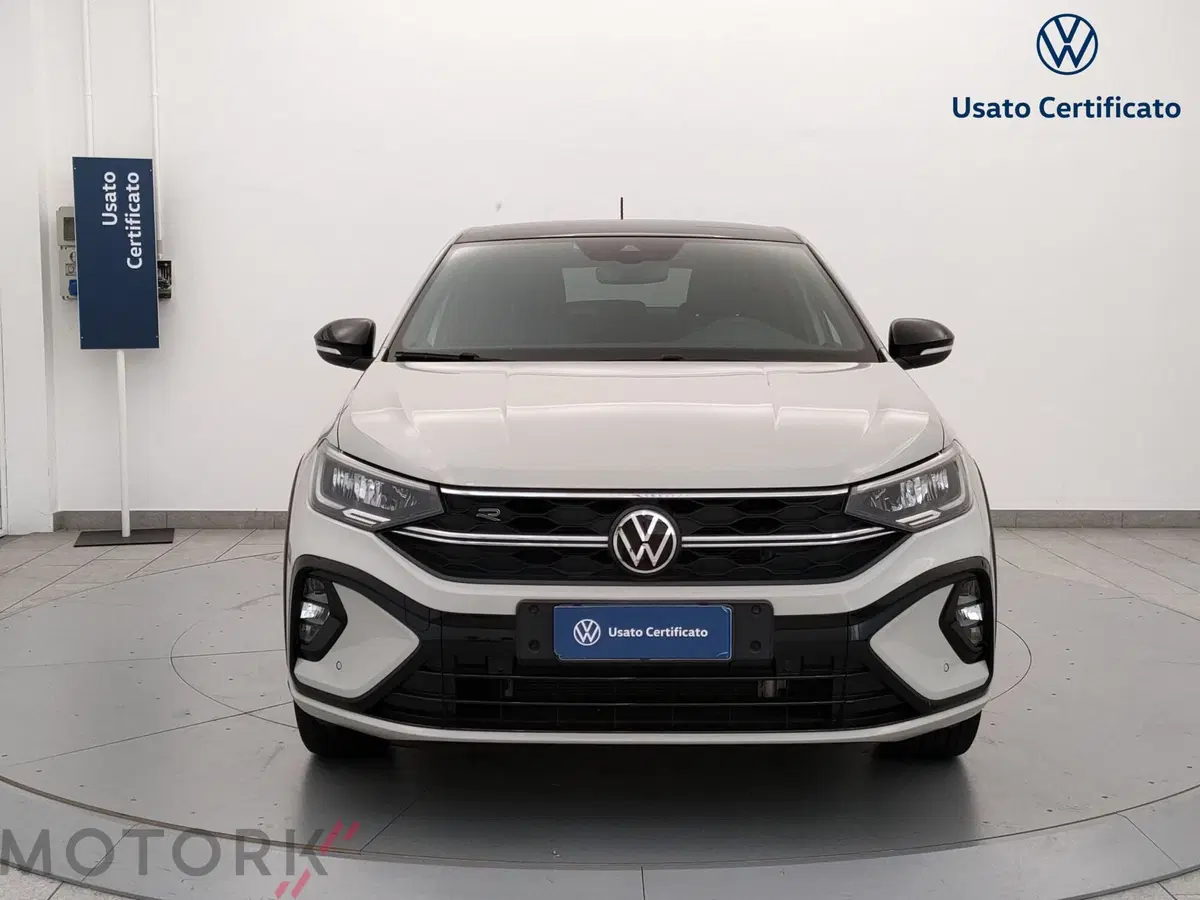 Volkswagen Taigo usata a Varese (2)