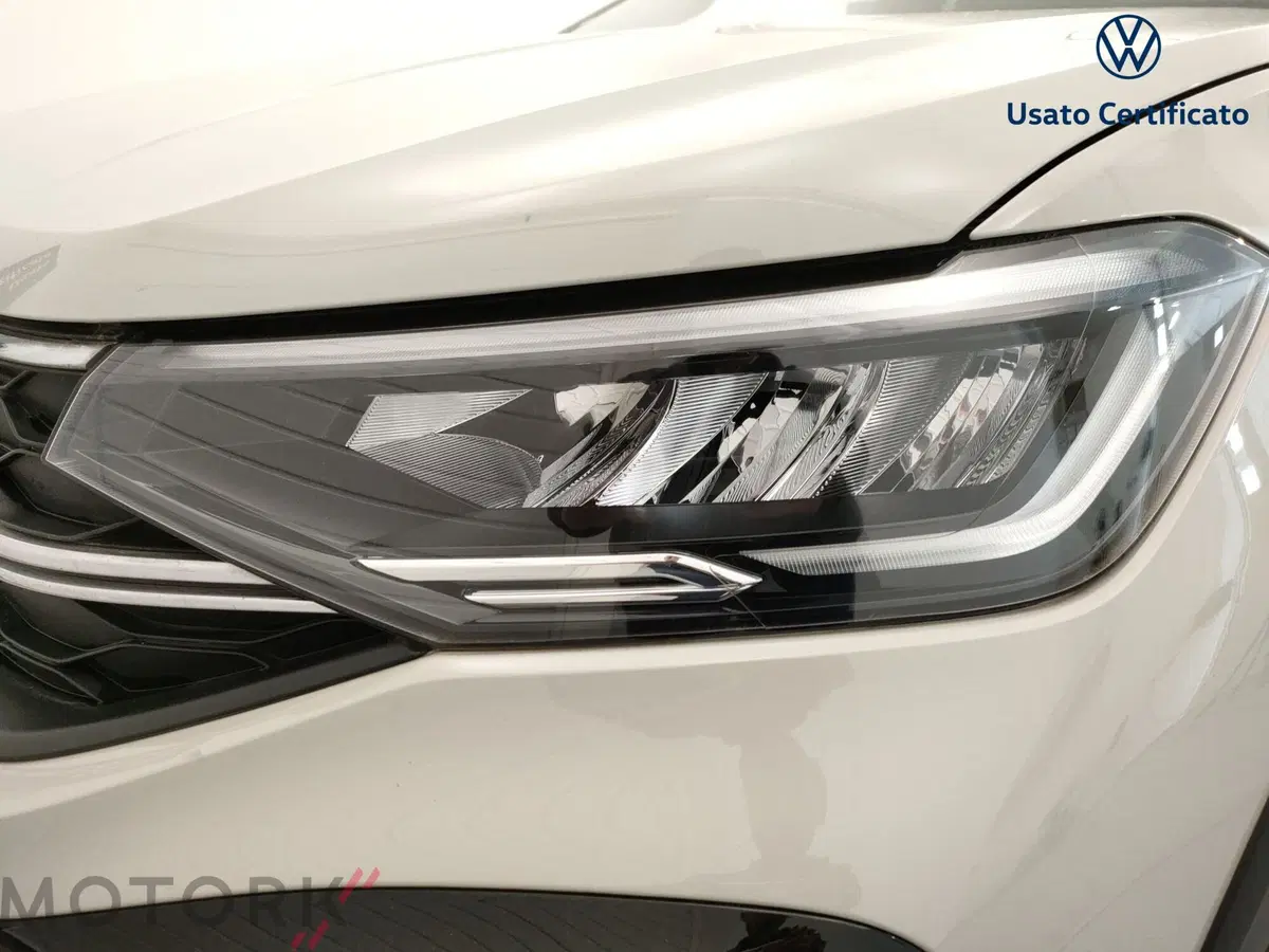 Volkswagen Taigo usata a Varese (7)