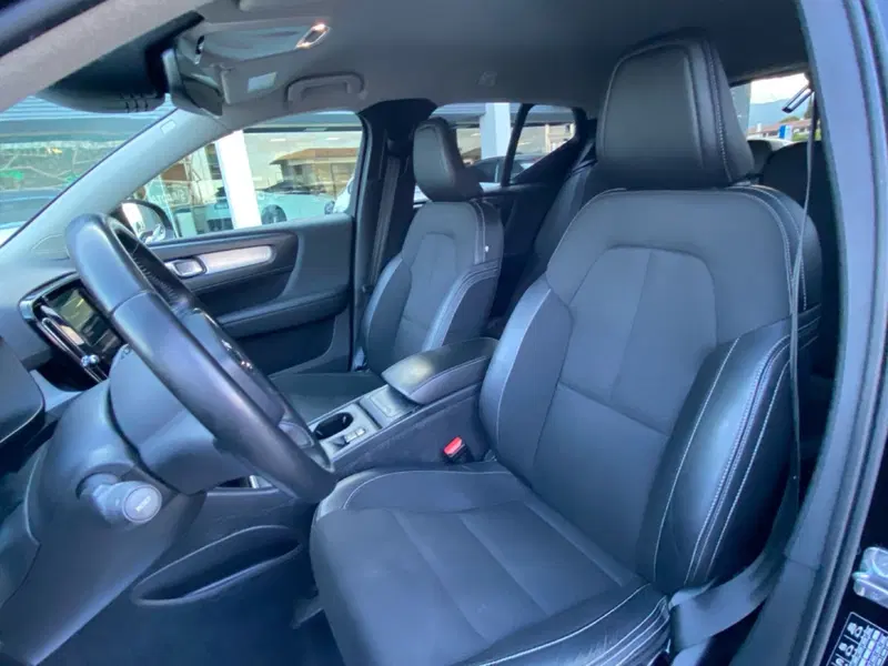 Volvo XC40 usata a Vicenza (11)