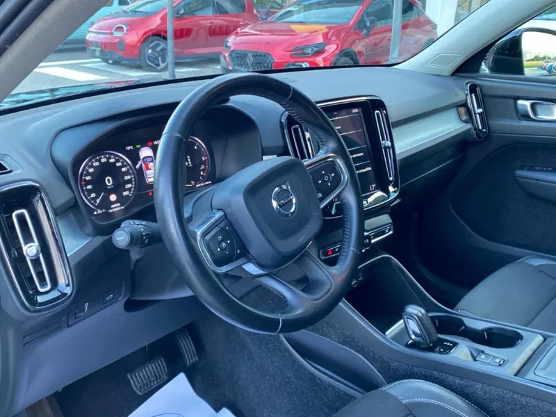 Volvo XC40 usata a Vicenza (12)