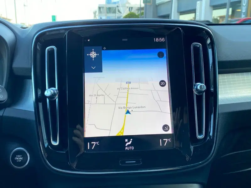 Volvo XC40 usata a Vicenza (18)