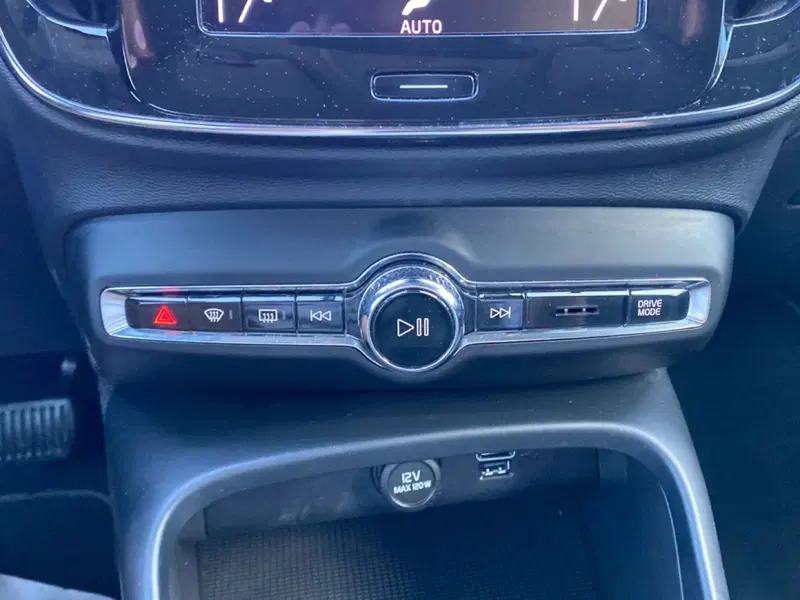 Volvo XC40 usata a Vicenza (19)