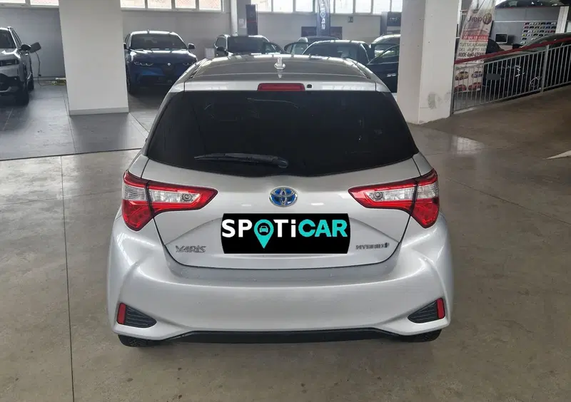 Toyota Yaris usata a Terni (5)