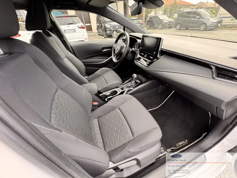 Toyota Corolla Touring Sports usata a Torino (12)