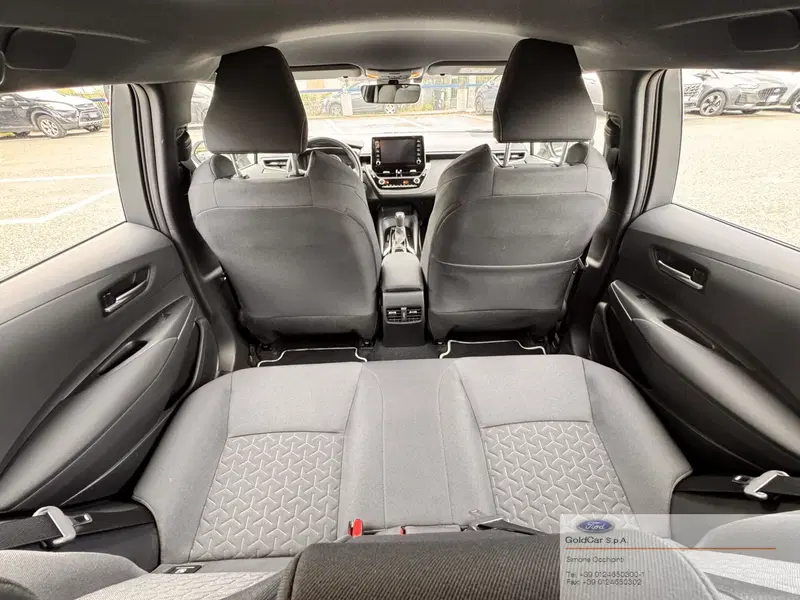 Toyota Corolla Touring Sports usata a Torino (17)