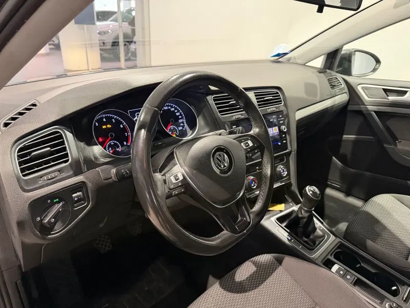 Volkswagen Golf usata a Genova (8)
