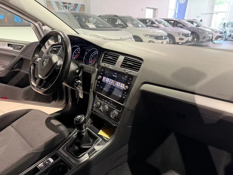 Volkswagen Golf usata a Genova (9)