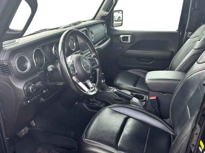 Jeep Wrangler Unlimited usata a Massa-Carrara (10)