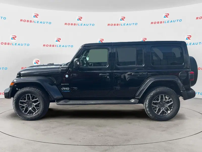 Jeep Wrangler Unlimited usata a Massa-Carrara (3)
