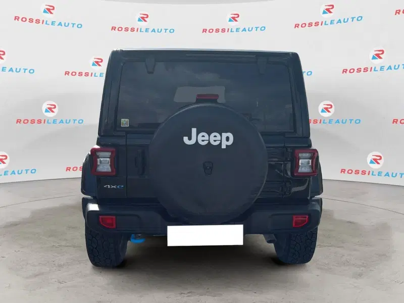 Jeep Wrangler Unlimited usata a Massa-Carrara (5)
