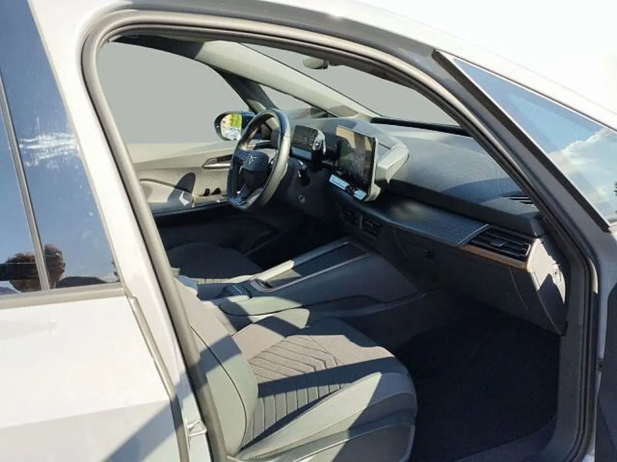 Cupra Born usata a Vicenza (6)