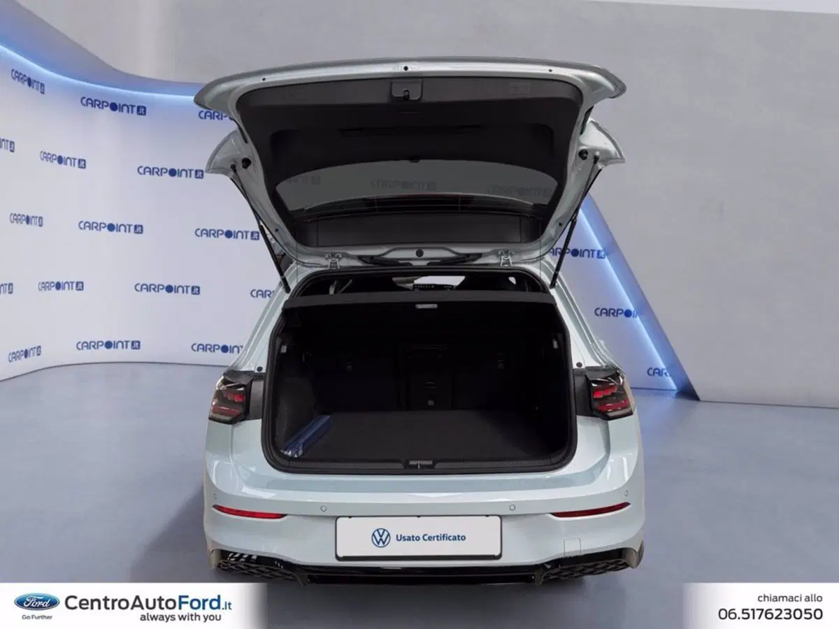 Volkswagen Golf Variant nuova a Roma (17)