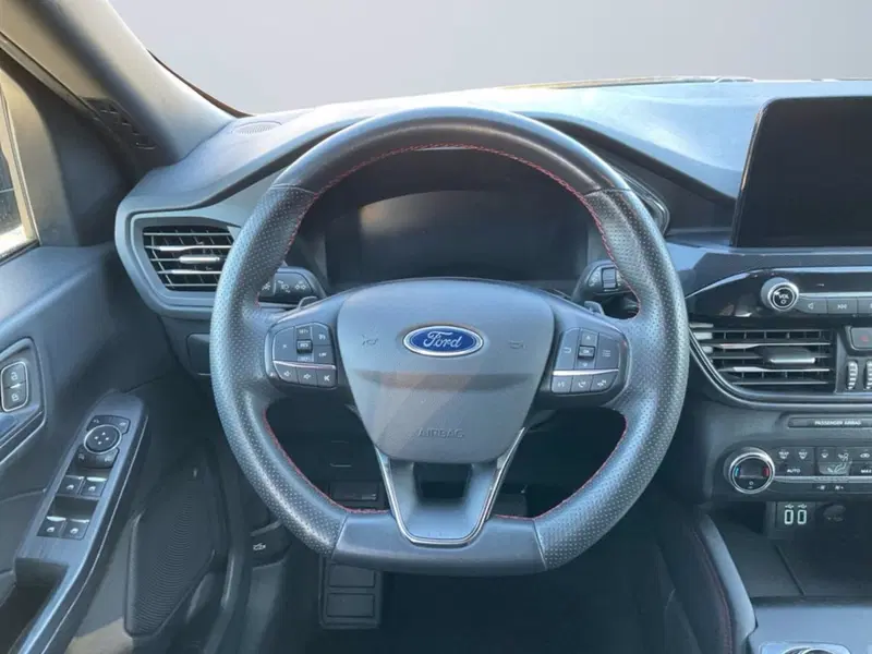 Ford Kuga usata a Milano (13)